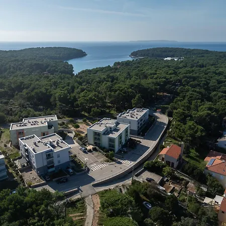 Boutique 10 アパート *